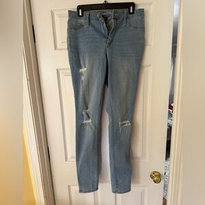 Universal Thread destroyed light wash jegging - size 8